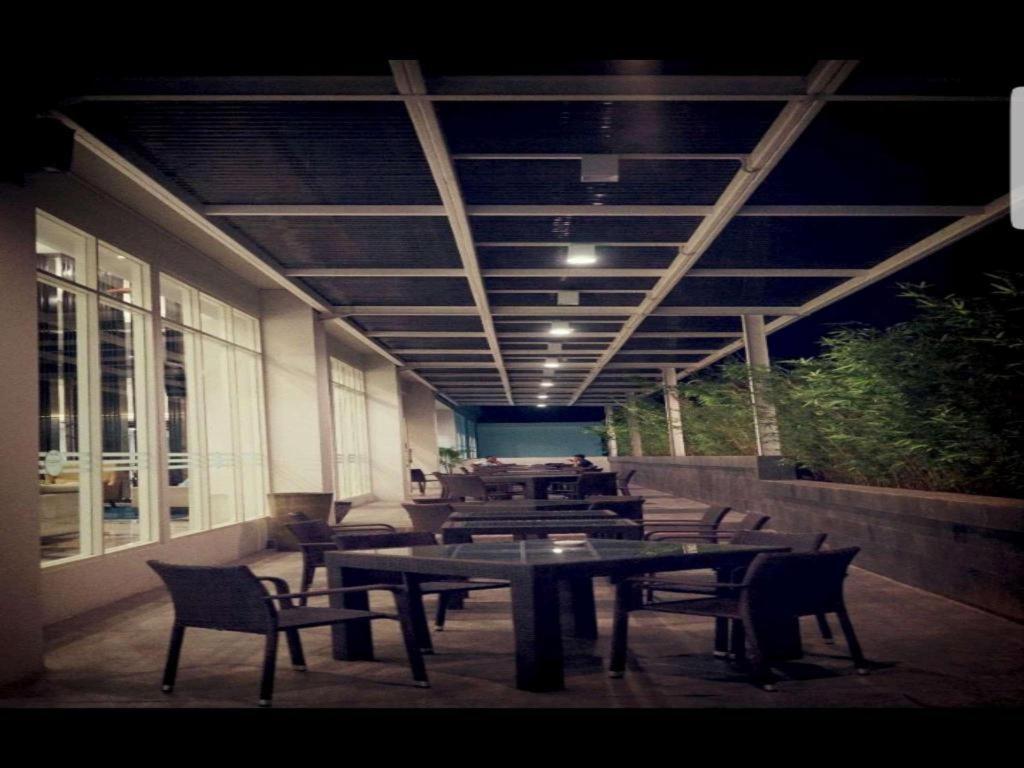 Java Lotus Hotel Jember Exterior photo