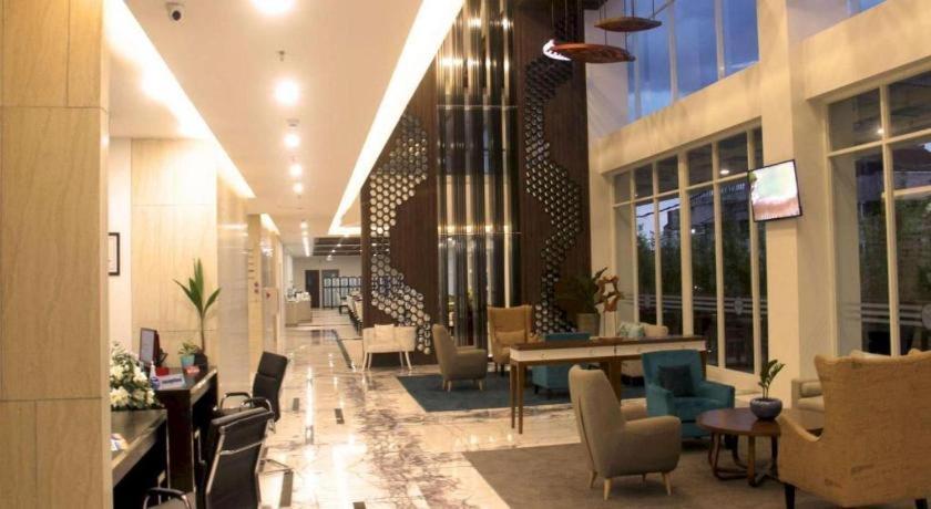 Java Lotus Hotel Jember Exterior photo
